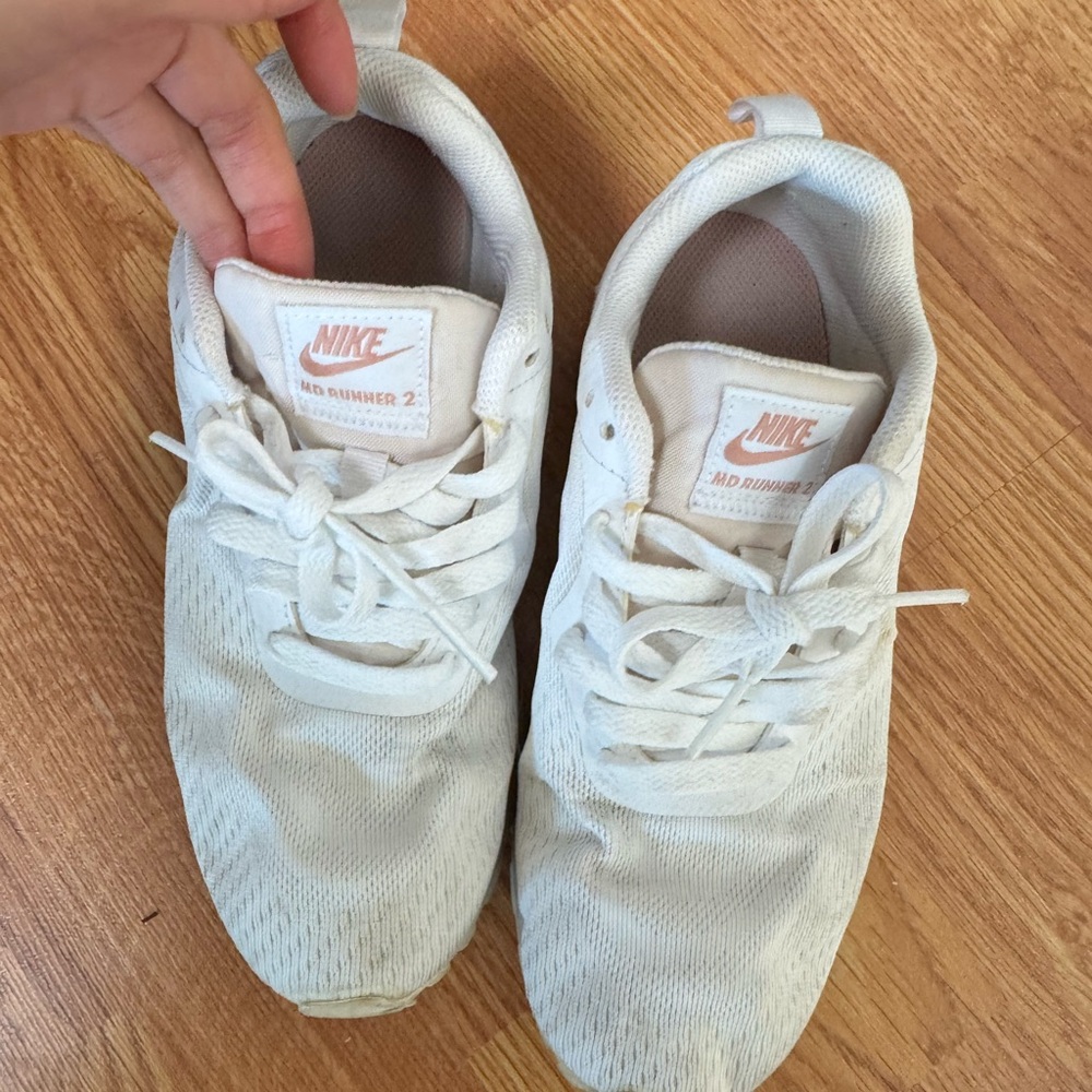 Nike MD Runner 2 Sneakers